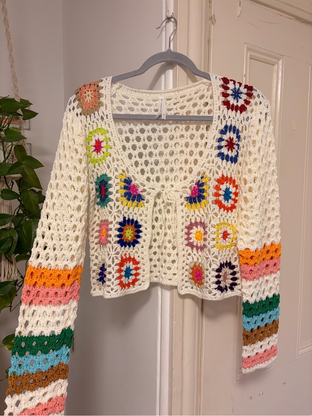Crocheted Cardigan Sweater- Cream, Multicoloue